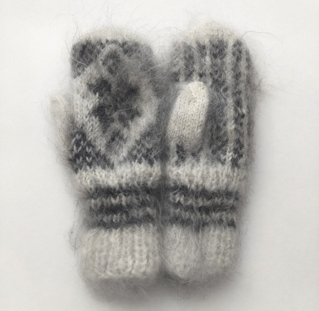 Варежки из козьего пуха